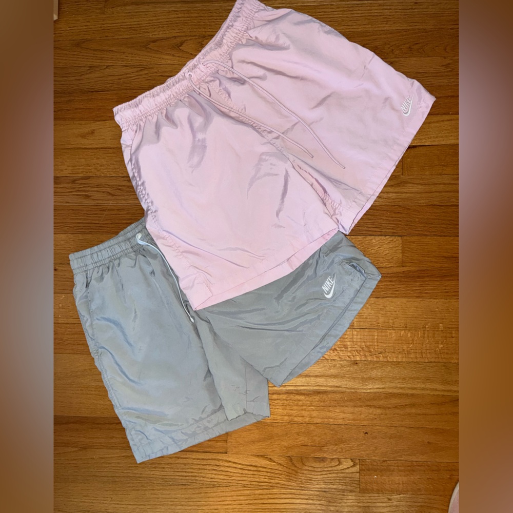 2 pairs Nike men’s club woven flow shorts 6” inseam size medium